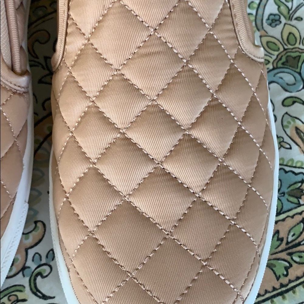 Steve Madden - Picture 3 of 3